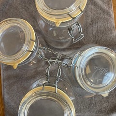 ガラス保存瓶　梅酒などの画像