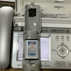 パナソニック留守番電話機能電話FAX 子機付　KX-PW621-Sの画像