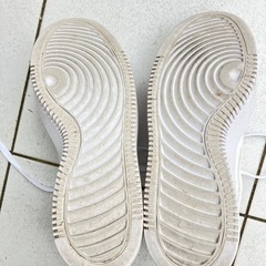 美品 NIKE ナイキ 厚底スニーカー コート ビジョン アルタ 24cmの画像