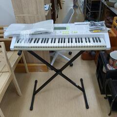 CASIO☆キーボード☆LK-202☆譜面台折れ箇所あり、台付き、作動確認済み【こちらは店舗です。浜村鹿野温泉ICから3分 買取本舗 宮本リサイクル 営業時間9～19時 定休日水曜のみ←連絡できませんm(_ _)m】の画像