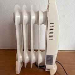 アイリスオーヤマ オイルヒーター POH-505K-W ホワイトの画像