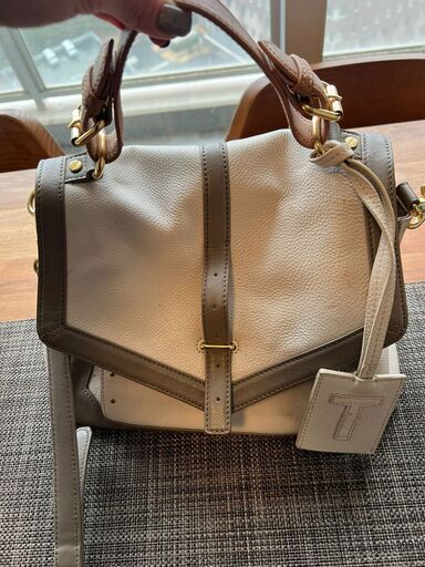 トリーバーチ　ハンドバッグ兼ショルダーバッグ