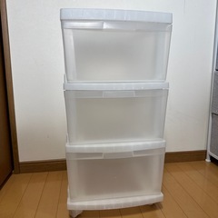 3段 収納ケース キャスター付き。の画像
