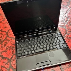 富士通🟣ノートパソコン