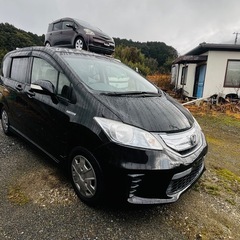 ホンダ　フリード　ハイブリッドの画像