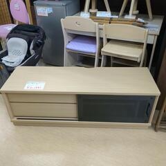 TVボード☆ナチュラルウッドカラー☆キズ少なめ、引き出し2個、棚【こちらは店舗です。浜村鹿野温泉ICから3分 買取本舗 宮本リサイクル 営業時間9～19時 定休日水曜のみ←連絡できませんm(_ _)m】の画像