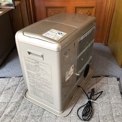 石油ファンヒーター①  コロナ中型  FH-G5713BY   2013年製の画像