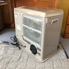 石油ファンヒーター①  コロナ中型  FH-G5713BY   2013年製の画像
