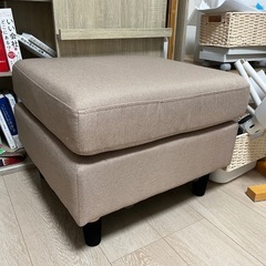 LOWYA オットマン　ベージュ