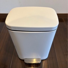 お取置中🎶足で開閉ゴミ箱🎶