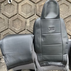 ハイエースバン　200系 シートの画像