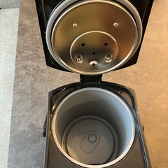 電気湯沸かしポット　4段階保温機能の画像