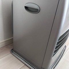 中古  DAINICHIの石油ファンヒーター 2014製の画像