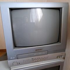 ブラウン管テレビ2台の画像