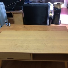センターテーブル