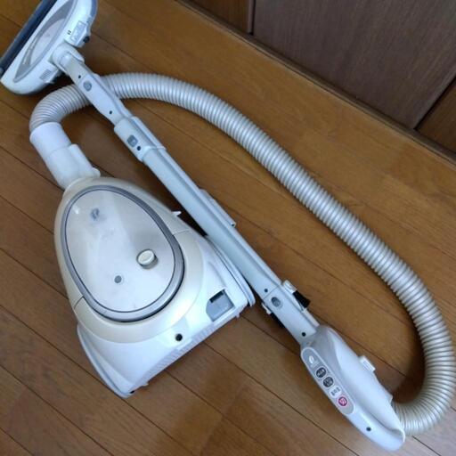 サンヨー サイクロン掃除機 SANYO SC-XW33J