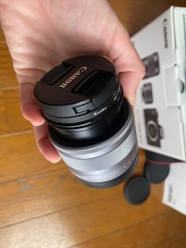 Canon EOS Kiss M  