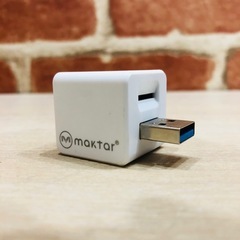 ⭐️激安⭐️MAKTAR 簡単カードリーダー　スマホの写真や動画を簡単保存の画像