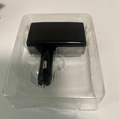 2USB + 2ソケット 車載充電器 ダイレクトタイプの画像