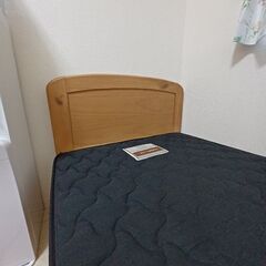 シングルベッドマットレス付き　0円の画像