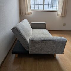 ソファの画像