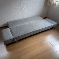 ソファの画像