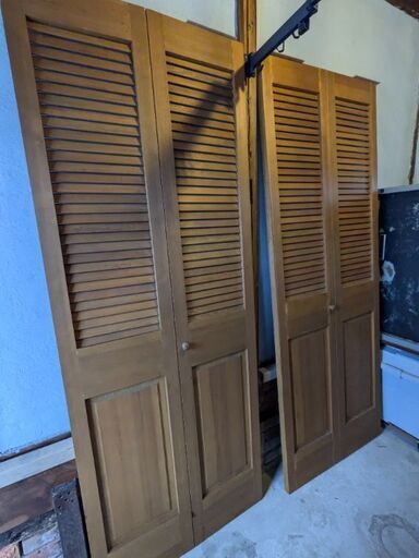 シンプソン　ルーバー　扉　ドア　折れ戸　収納　シャビー　DIY  輸入家具