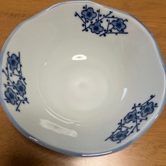 梅柄の深皿３皿　D-3の画像