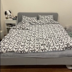 【2/8.9:00】【IKEA】　クイーンサイズベッド　ベッドフレーム&マットレスの画像