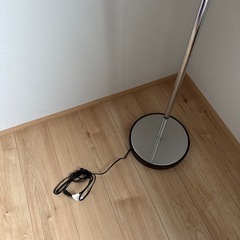 おしゃれなスタンドライトの画像