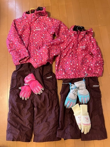 子供　スキーウェア　ブーツ　グローブ