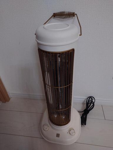 ブルーノ　BRUNO カーボンファンヒーター Nostal Stove　ノスタル ストーブ　ホワイト