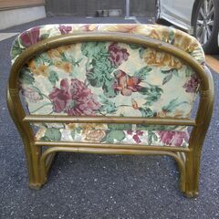 美品 肘付き 座椅子 ローチェア ラタン 椅子  籐家具 アジアン エスニック アバカ 編み物 椅子の画像