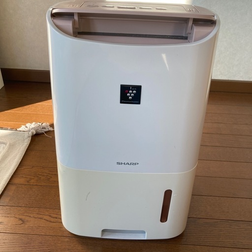 取り引き中　シャープ　除湿機