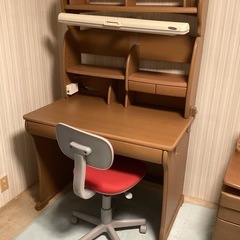 かわいくて丈夫な学習机