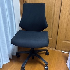 イトーキ（ITOKI）製 エフクロス オフィスチェア