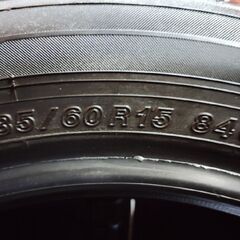 YOKOHAMA ice GUARD iG60 185/60R15 15インチ スタッドレス 4本 21～23年製 カローラアクシオ ヴィッツ フィット等　(KTH177)の画像
