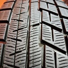 YOKOHAMA ice GUARD iG60 185/60R15 15インチ スタッドレス 4本 21～23年製 カローラアクシオ ヴィッツ フィット等　(KTH177)の画像