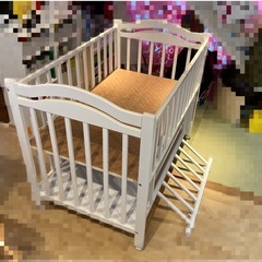 Alice(アリス)スライド扉付きベビーベッドの画像