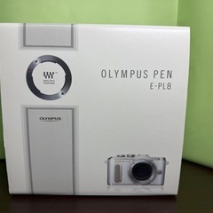 ミラーレス一眼カメラ　OLYMPUS PEN