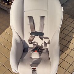TAKATA製　チャイルドシート（乳児、幼児用）