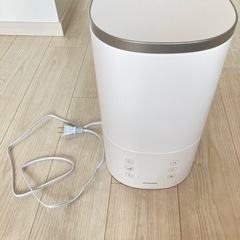 【美品】ホワイト加湿器 3.8L AHM-HU55A-W アイリ...