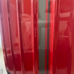スーツケース 赤の画像
