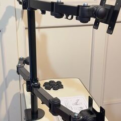 サンコー 16軸式くねくね4モニタアーム MARMGUS12W 4画面対応の画像