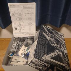 MGガンダムF90完成品 + ミッションパックO＆U、E＆Sタイプ（一部組立済）の画像