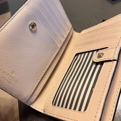kate  spadeの未使用二つ折り財布！美品です！の画像