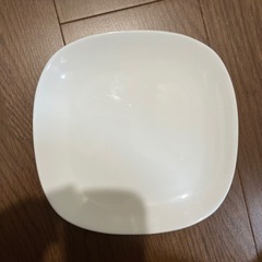 ★美品★ シンプル　プレート　4枚セットの画像