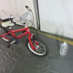 E41　★　12800円★整備済み 中古子供自転車 ルイガノ　J16　赤【16インチ 】の画像