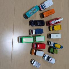 トミカ ミニカー15台の画像