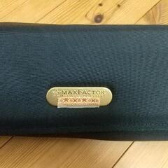 新品未使用 MAX FACTOR 化粧ポーチ ブラック